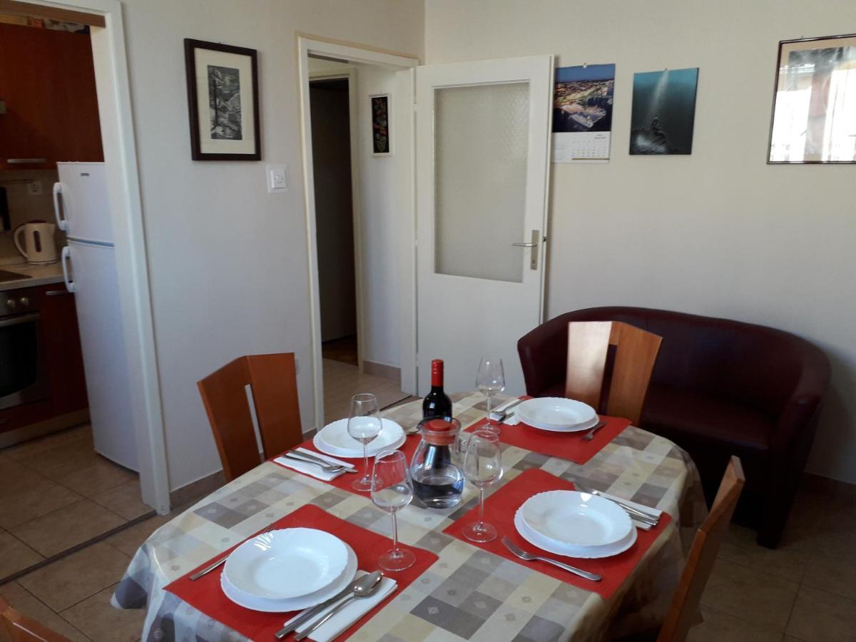 Apartments J&R Babara Biograd Na Moru Extérieur photo