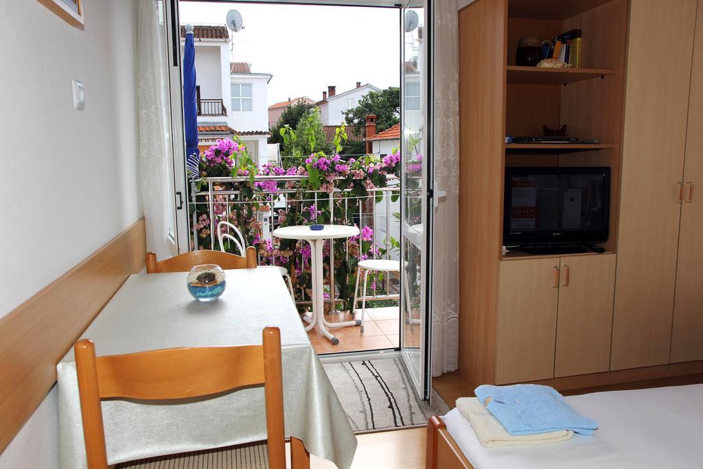 Apartments J&R Babara Biograd Na Moru Chambre photo